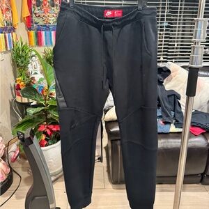Nike Tech Fleece black (mint condition)